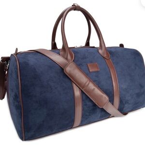 Brouk & Co. Lauren Duffle Travel Bag NWT Navy Blue